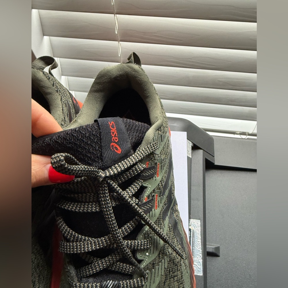 ASICS Olive Green & Red Men’s Trail Sneakers Size 9.5 – Used Condition - Picture 5 of 12